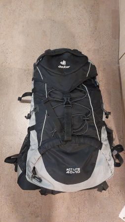 Deuter Wanderrucksack Act Lite 40 + 10