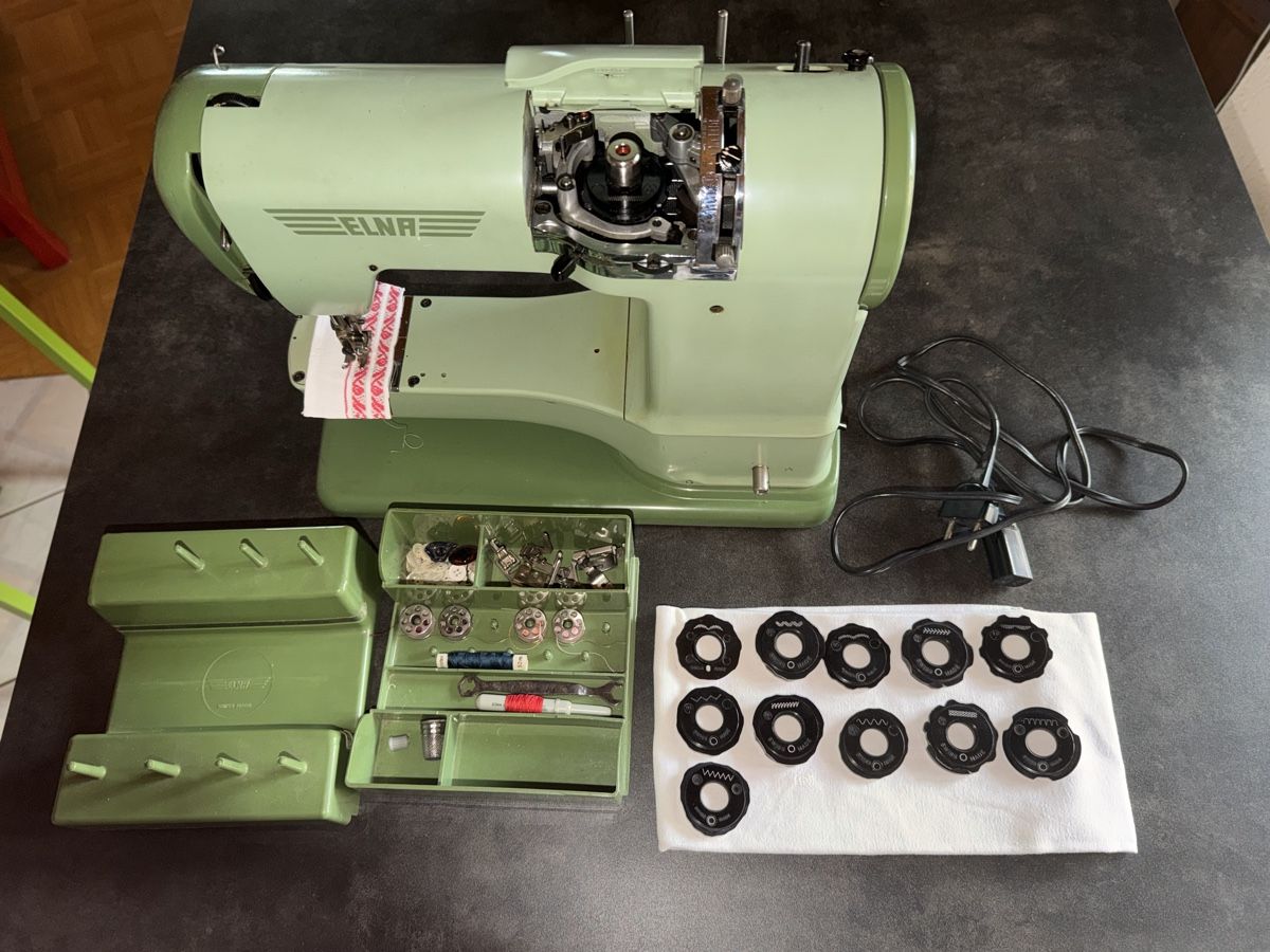 Elna Macchine da cucire: ELNA  SUPERMATIC – Usato da Apples venduto da Gasscret