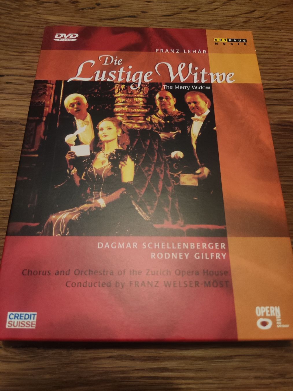 Tutti i DVDs: Die lustige Witwe - mit Dagmar Schellenberg - Zürich Opera – Usato da Oberembrach venduto da giu_7ksd