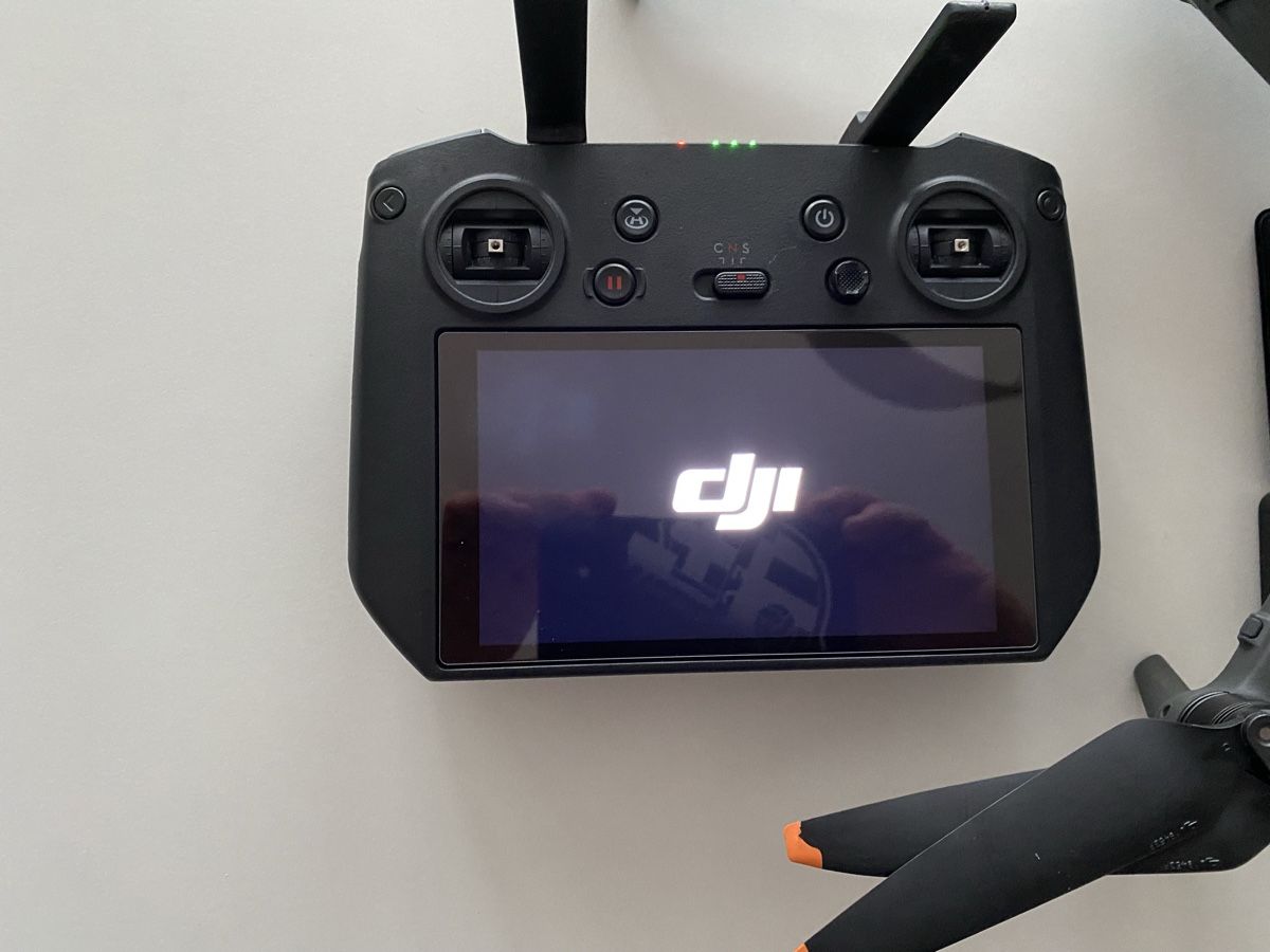 DJI Modellismo RC: Drone Dji Mavic 3 Classic , Fly More Combo – Usato da Gland venduto da Tech-TEC 3