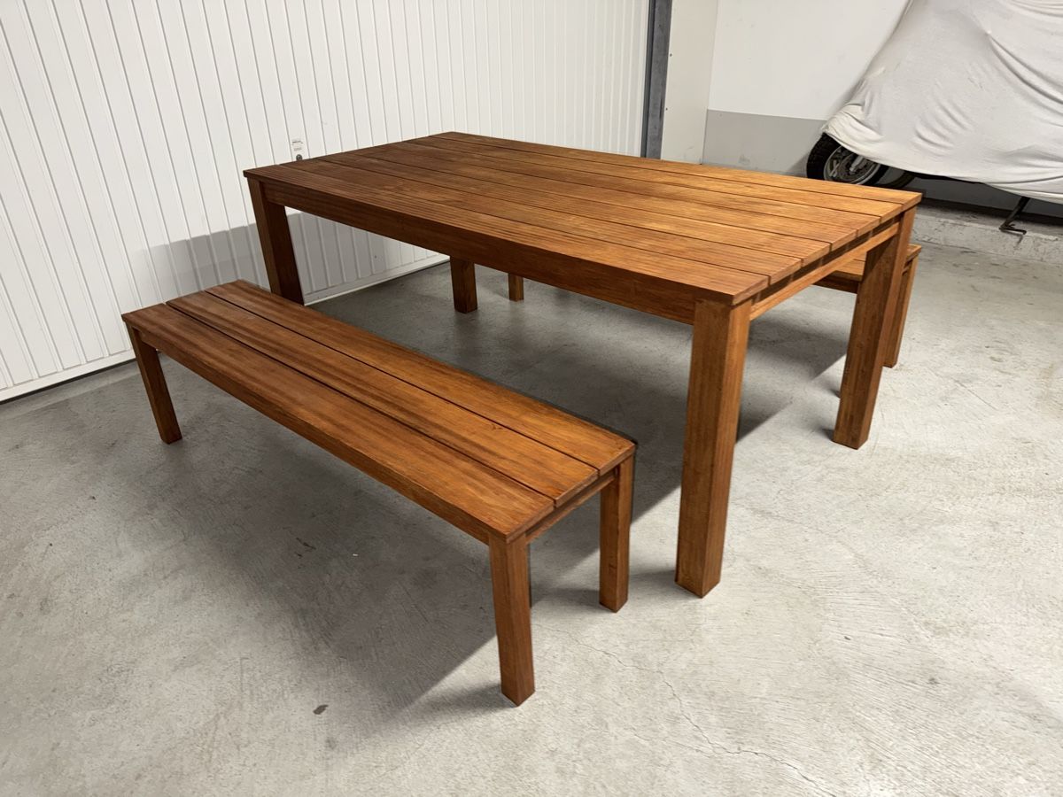 Set di tavolo e panche: Wunderschöner Tisch mit zwei Bänke - Rustikal – Usato da Jona venduto da emm01 3