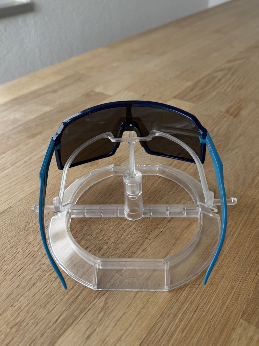Oakley Occhiali & Lenti: Oakley Sutro – Nuovo (secondo la descrizione) da Oensingen venduto da kev_pg87 2