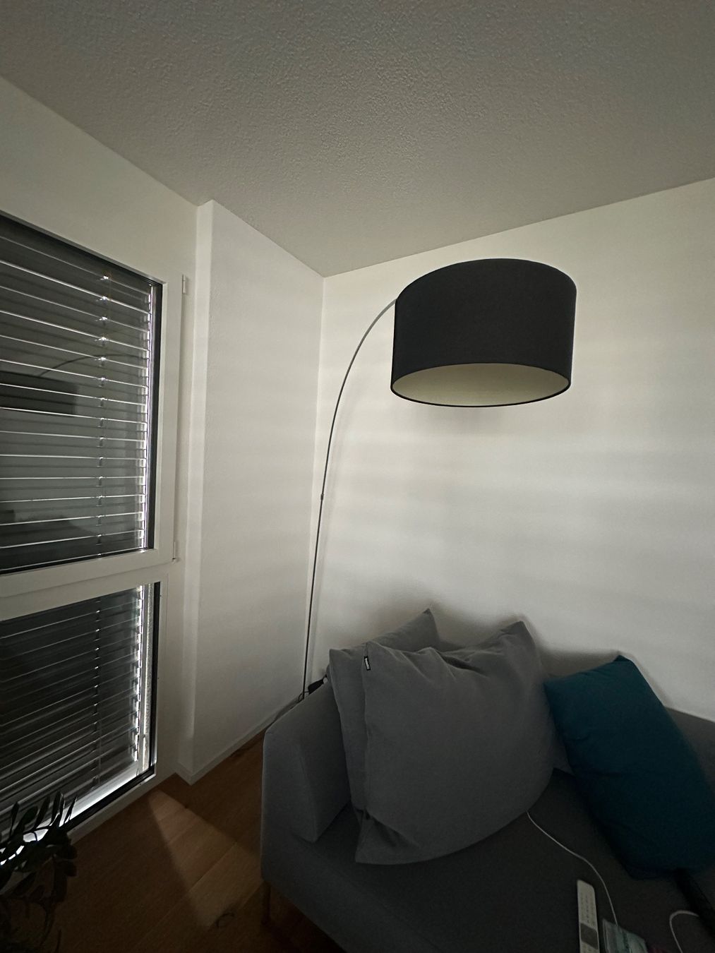 Kare Lampade: Kare Design - Stehlampe – Usato da Niederrohrdorf venduto da BL77 2