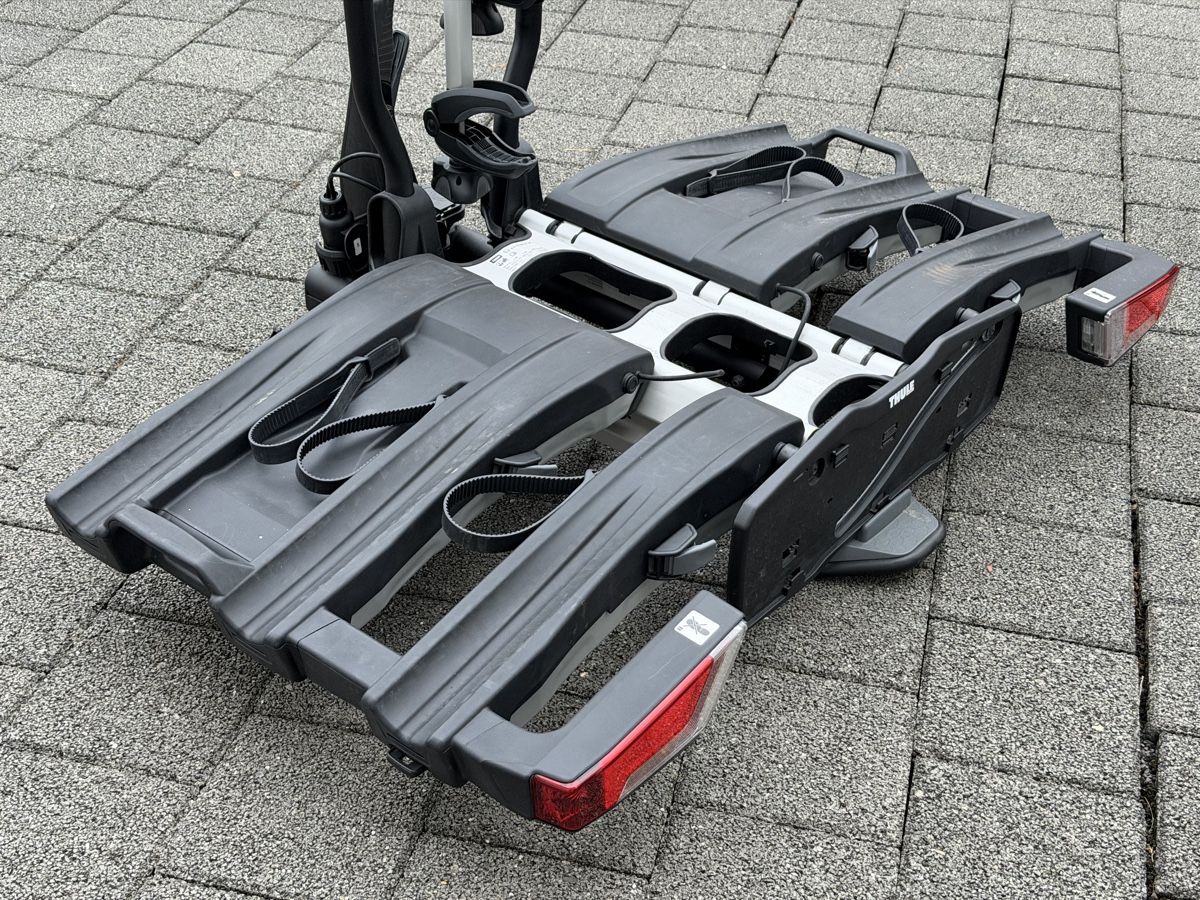 Thule Supporti per biciclette: Fahrradträger Thule EasyFold XT 3 – Usato da Ennetbürgen venduto da Ruvm3io 2