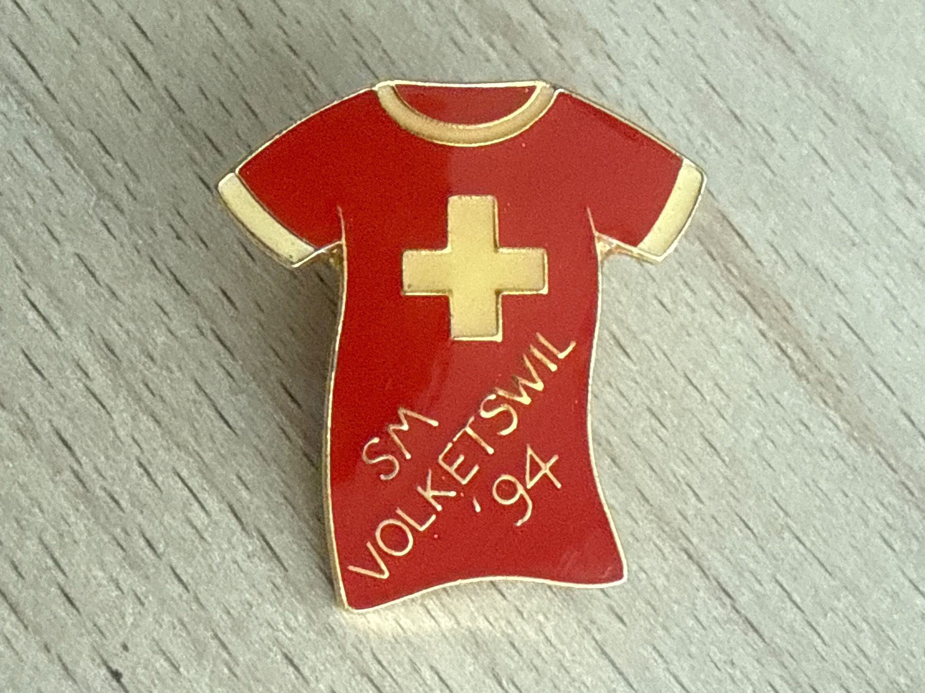 Placchette & Badge: Pin SM Volketswil 94 – Usato da Glattbrugg venduto da Schweigmatt