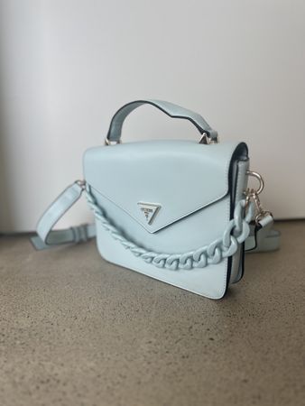 Guess Handtasche, hellblau, neuwertig, Top Zustand!