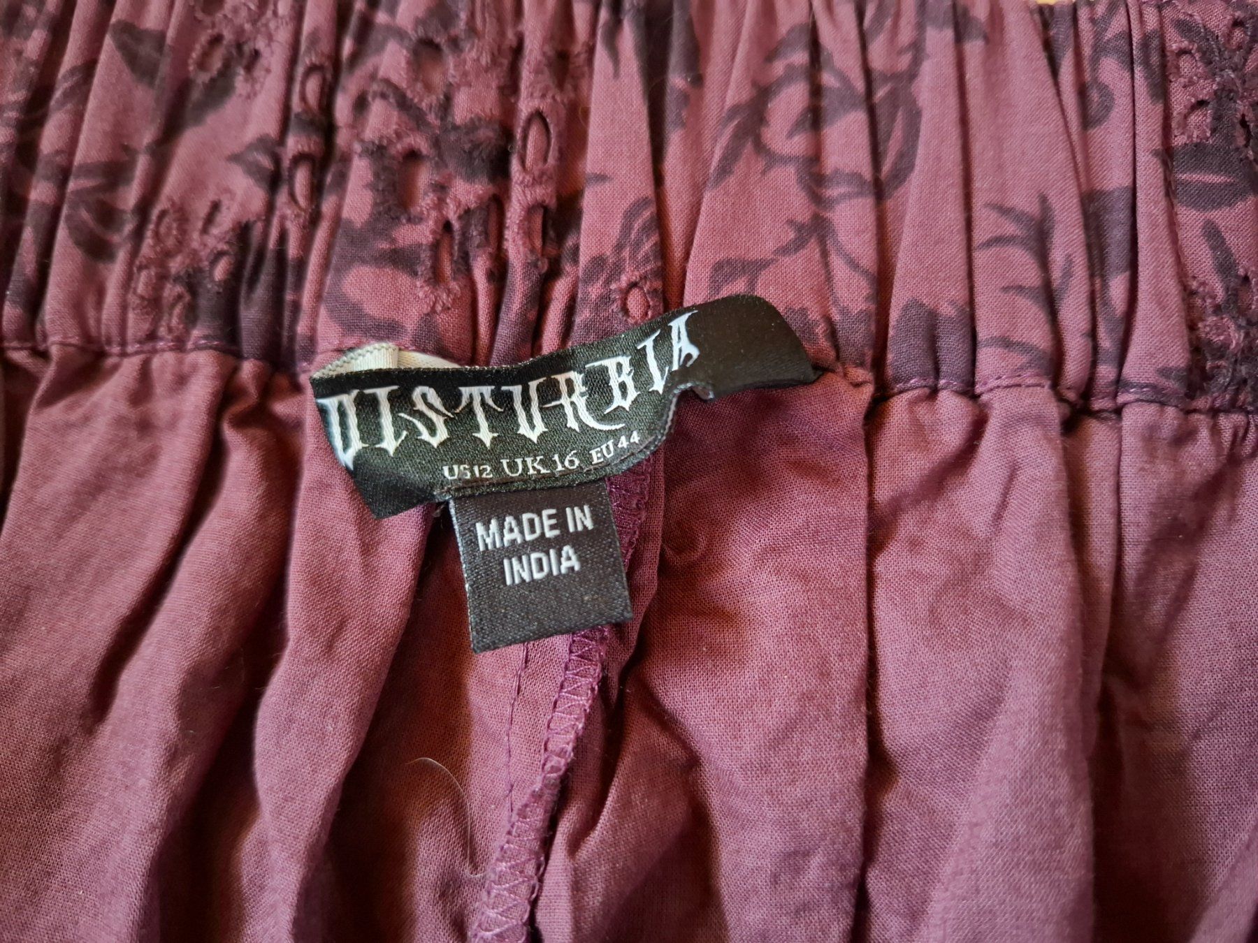 Lotti di vestiti: Kleiderpaket Distrubia – Usato da Filet venduto da cla_9kqr 2