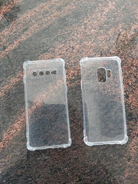 Covers & Schutzfolien: 2 Schützhüllen Smartphone neu – Gebraucht aus Stalden (Sarnen) von chr_s5xx