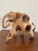 ELEFANT HOLZ  HANDGESCHNITZT