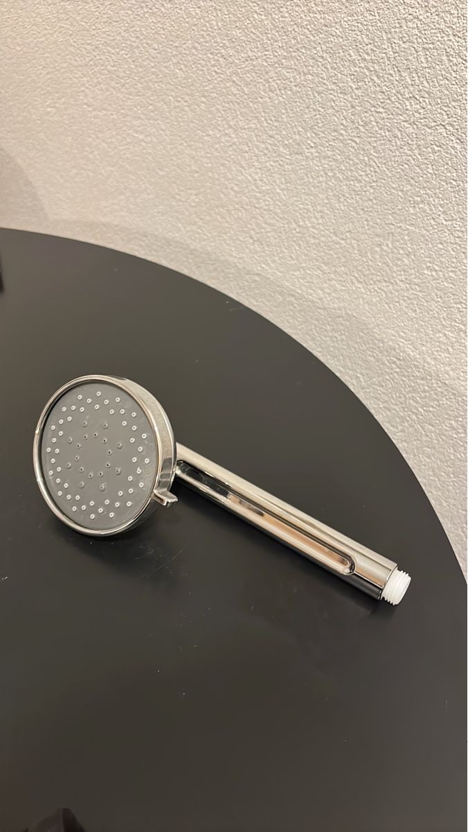 Duschbrausen: Pommeau de douche, chromé, état comme neuf – Gebraucht aus Prilly von hei_5q56
