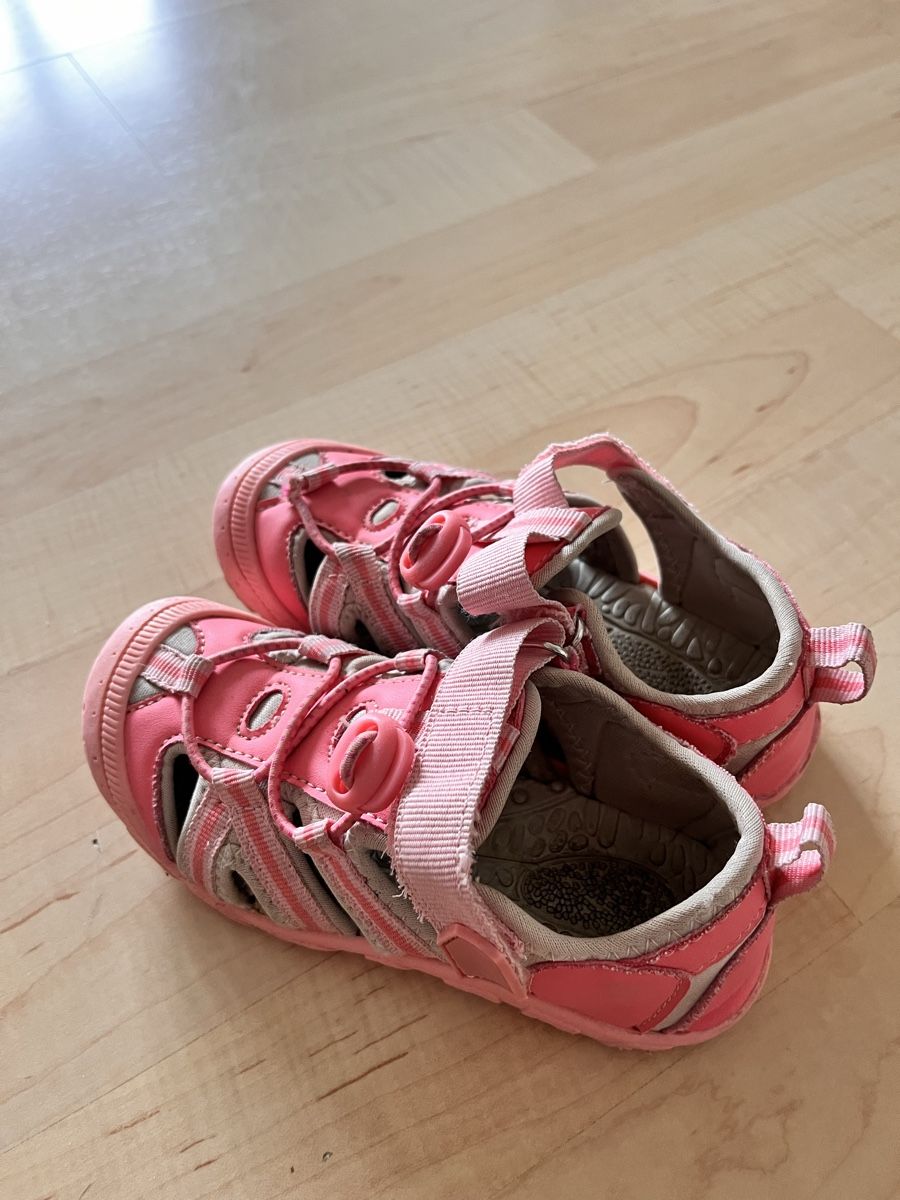 Scarpe per ragazzi: Sandalen, grosse 26 – Usato da Gams venduto da Lena2024