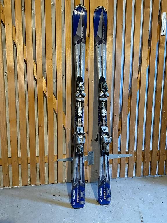 Atomic Skis: Atomic Slalom Carver – D'occasion à Schwarzenegg par Chrusch.tr