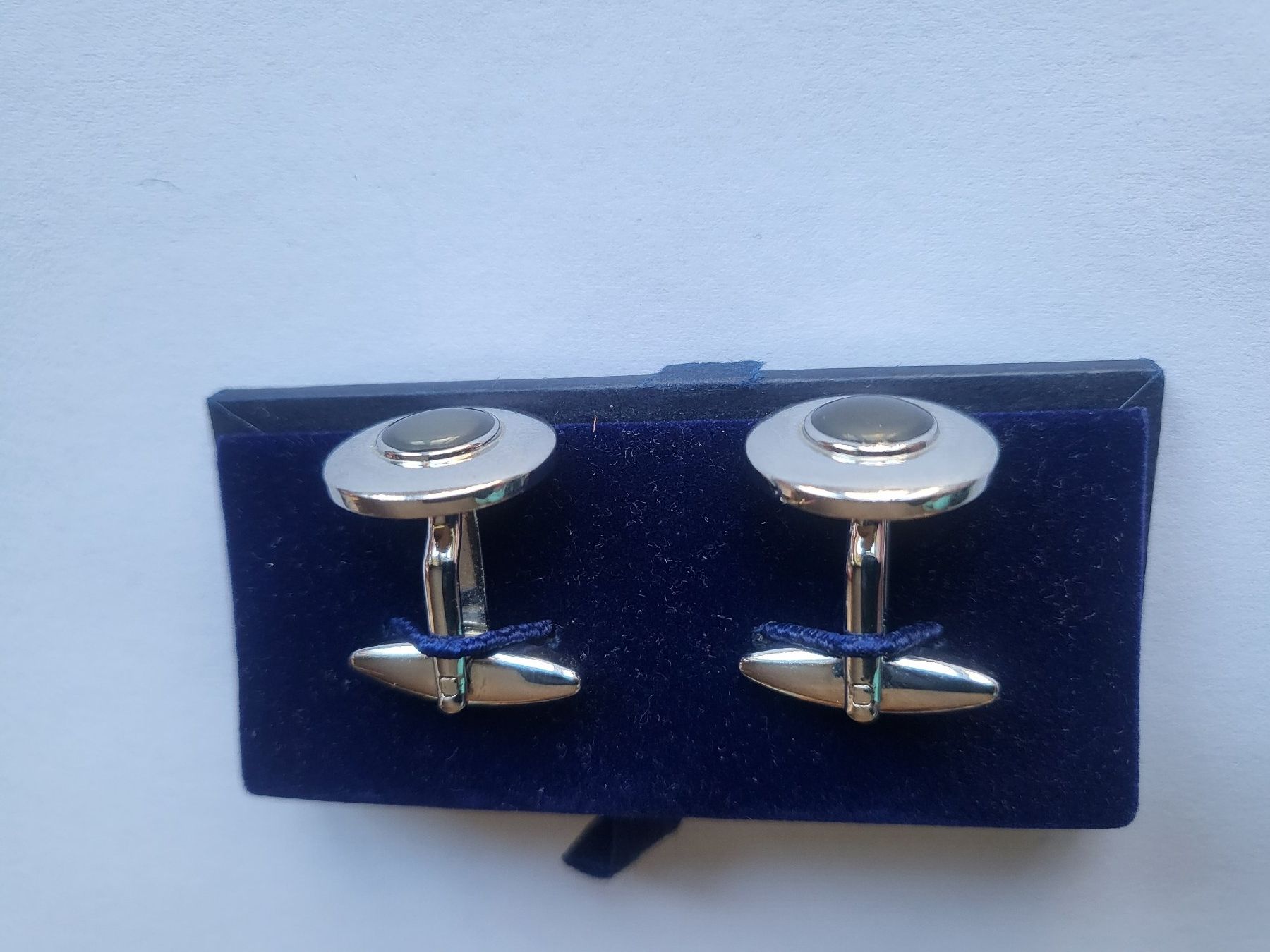 Gemelli: Elegante Manschettenknöpfe, Silberlook, Neu – Nuovo e nell'imballaggio originale da Delémont venduto da mvl_l76c 1