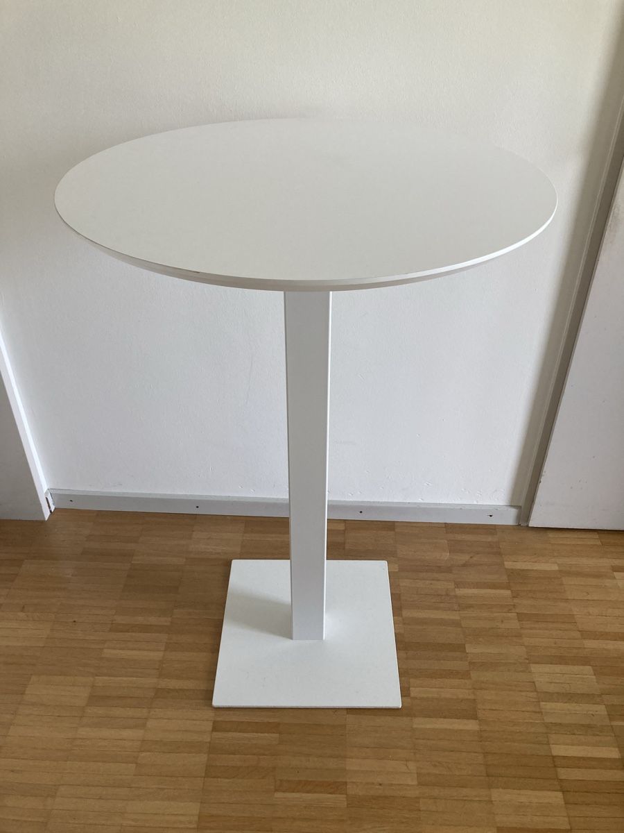 Tavoli: Stehtisch/Bartisch 105,5/70 cm – Usato da Zwingen venduto da Kult2000