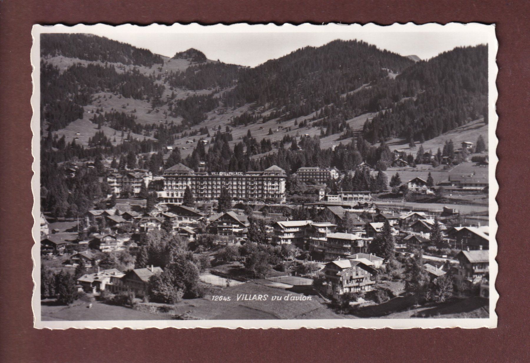 Cartoline postali: VILLARS sur Ollon vu d'avion – Usato da Pully venduto da nicecards-shop