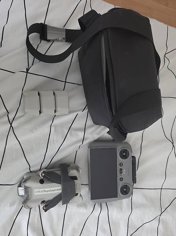 Modellismo RC: DJI mini 4 pro fly combo – Usato da Trimmis venduto da CorreiaS01 1