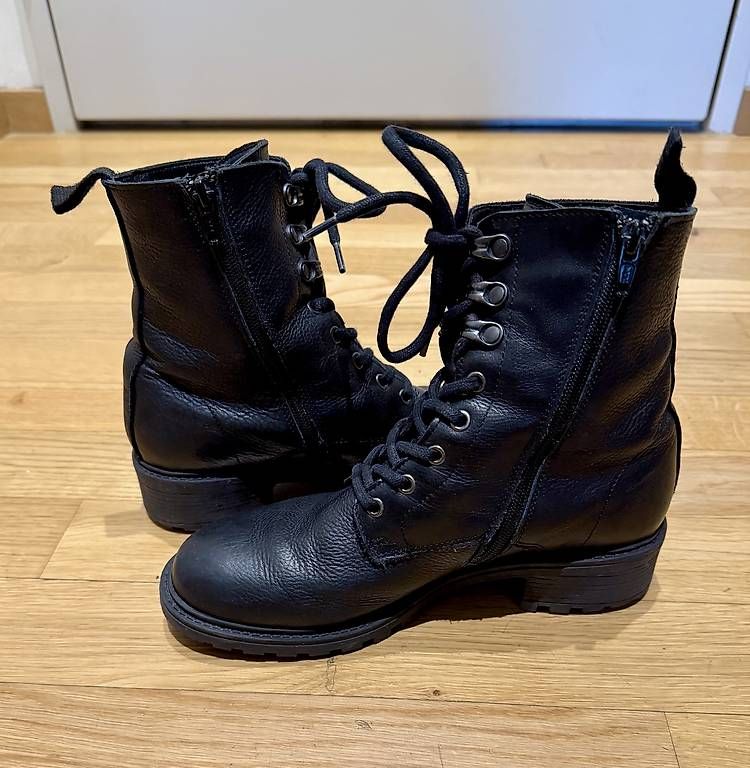 Damenschuhe: Schnürboots/Stiefeletten 38 Leder – Gebraucht aus Zürich von sunsilvana 1