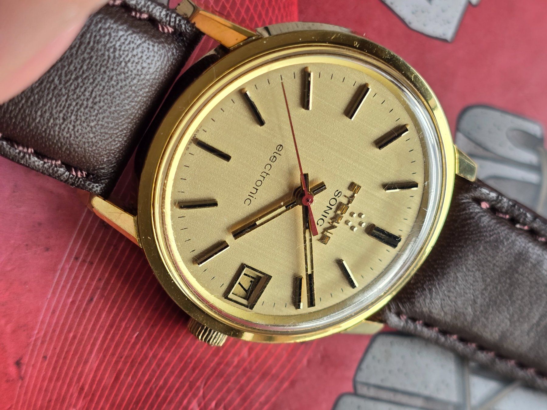 Eterna Orologi: 193 Eterna Sonic Electronic Date aus 1970 Traumhaft – Usato da Muri AG venduto da Corredor 8