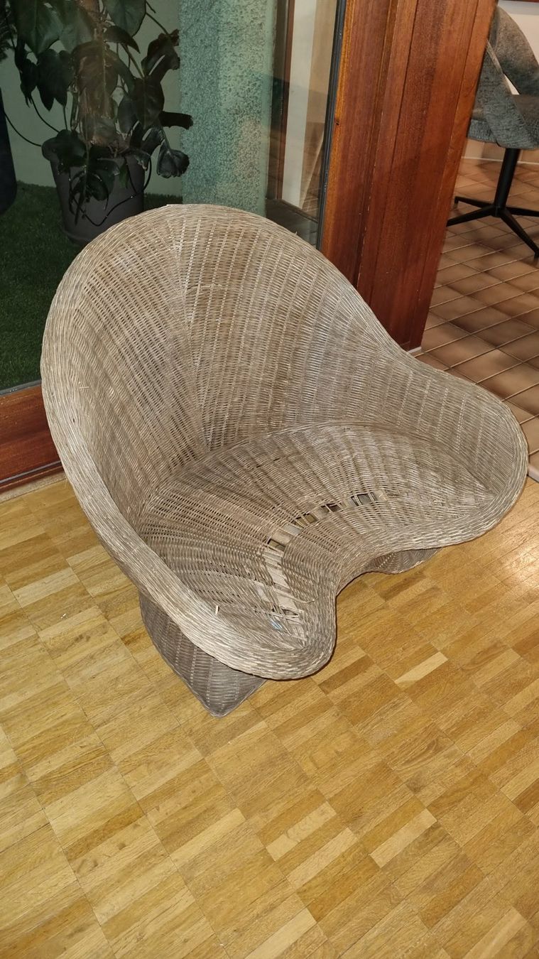 Poltrone: Fauteuil Lotus – Usato da Genève venduto da fafe77