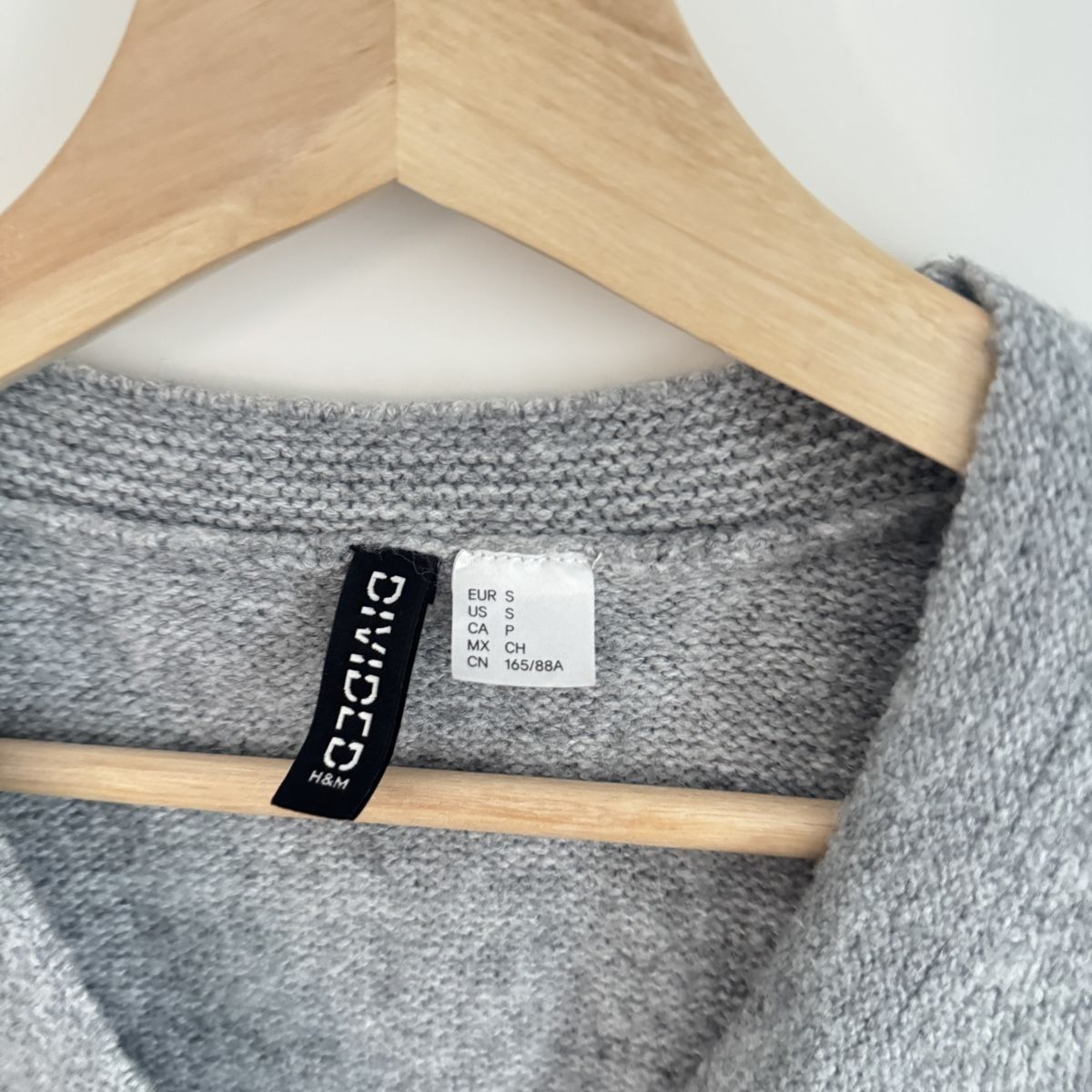 H&M Vestes: H&M button cardigan  – D'occasion à Wädenswil par katdede 1