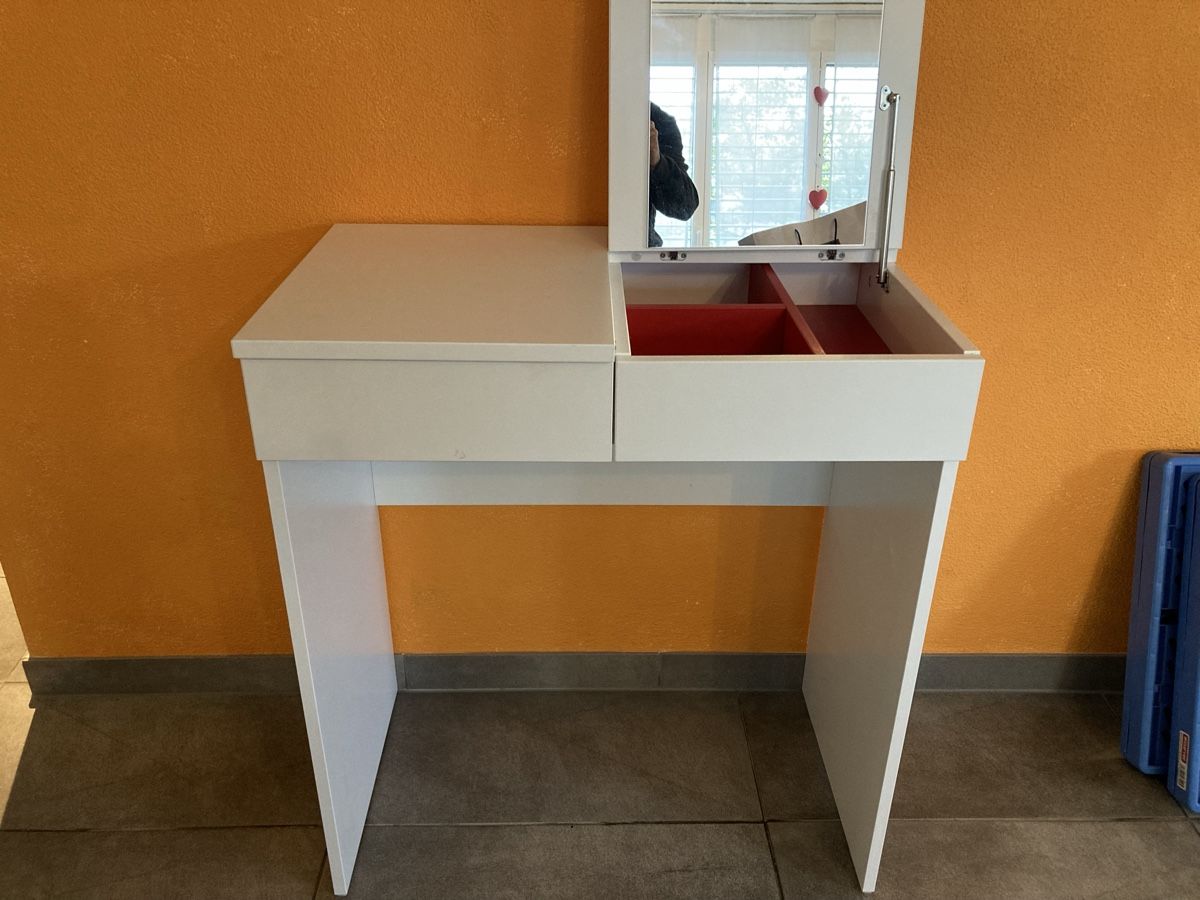 Ikea Tavoli da trucco: Schminktisch weiss (Ikea) – Usato da Tuggen venduto da mal_2zll 1