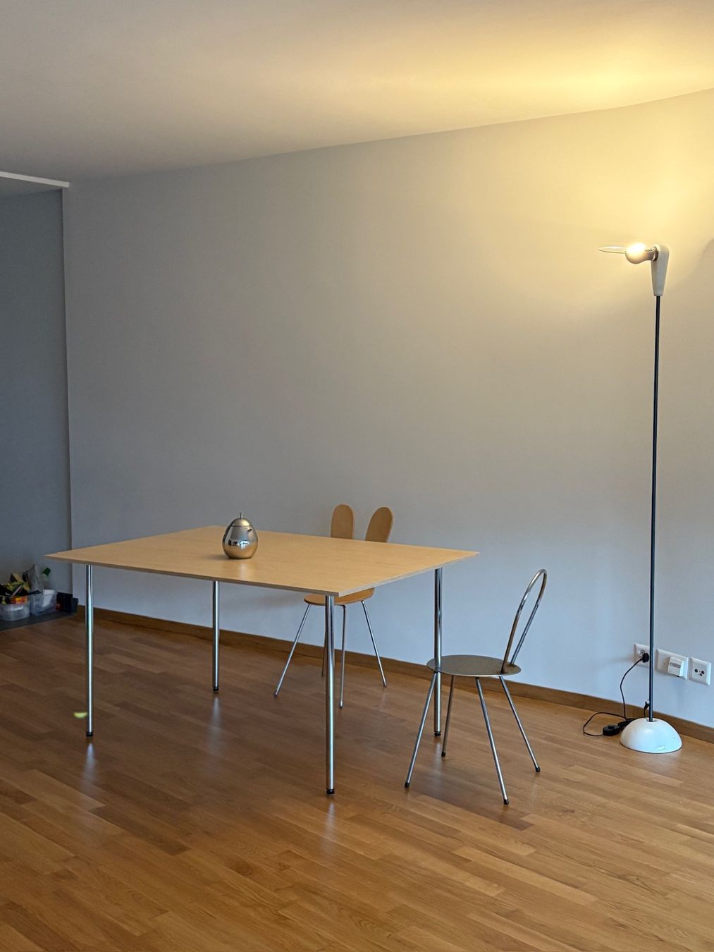 Tables: Designed Table – D'occasion à Basel par alt_58bm