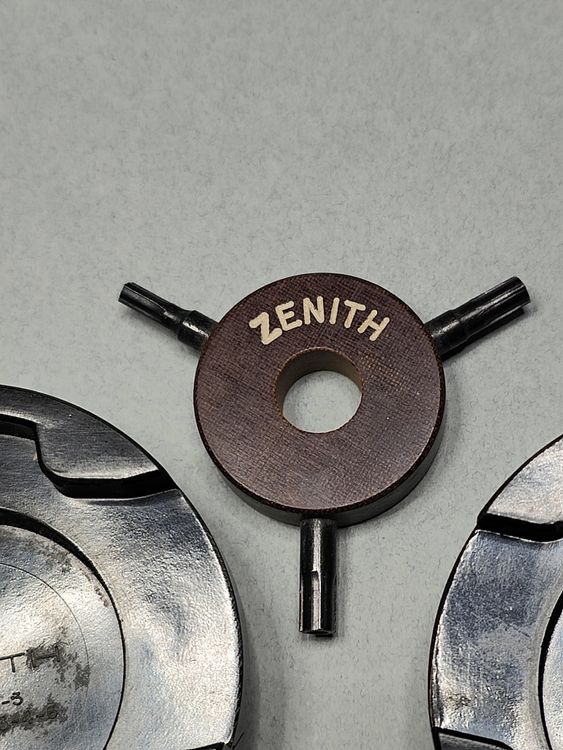 Tige De Remontoir Pour Montre Zenith 18/28 IPE - Pièce Horlogerie Neuve, Marque Comodhor