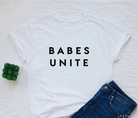 Neues T-Shirt Babes Unite, Grösse XS