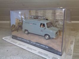 Altaya 1:43 Leyland Sherpa Van Diorama James Bond 007