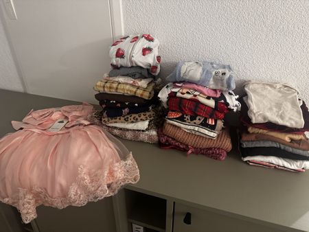 Kleiderpaket Mädchen Grösse 98