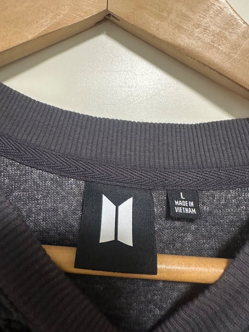 Maglioni & Felpe: BTS Mic Drop Warm Sweatshirt in Gr L – Nuovo (secondo la descrizione) da Basel venduto da iulia_haul 3