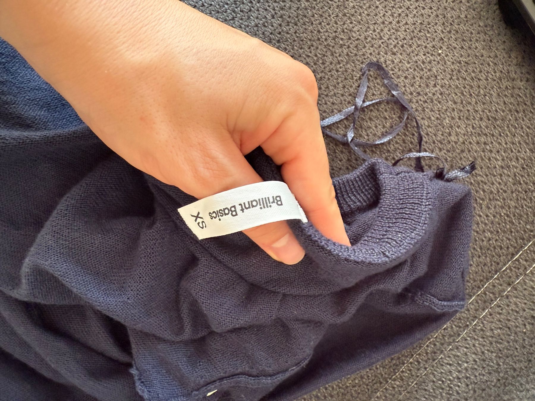 Maglioni & Felpe: Dunkelblaue Strickjacke, Cardigan, Grösse xS – Usato da Riehen venduto da edu_92w7 7