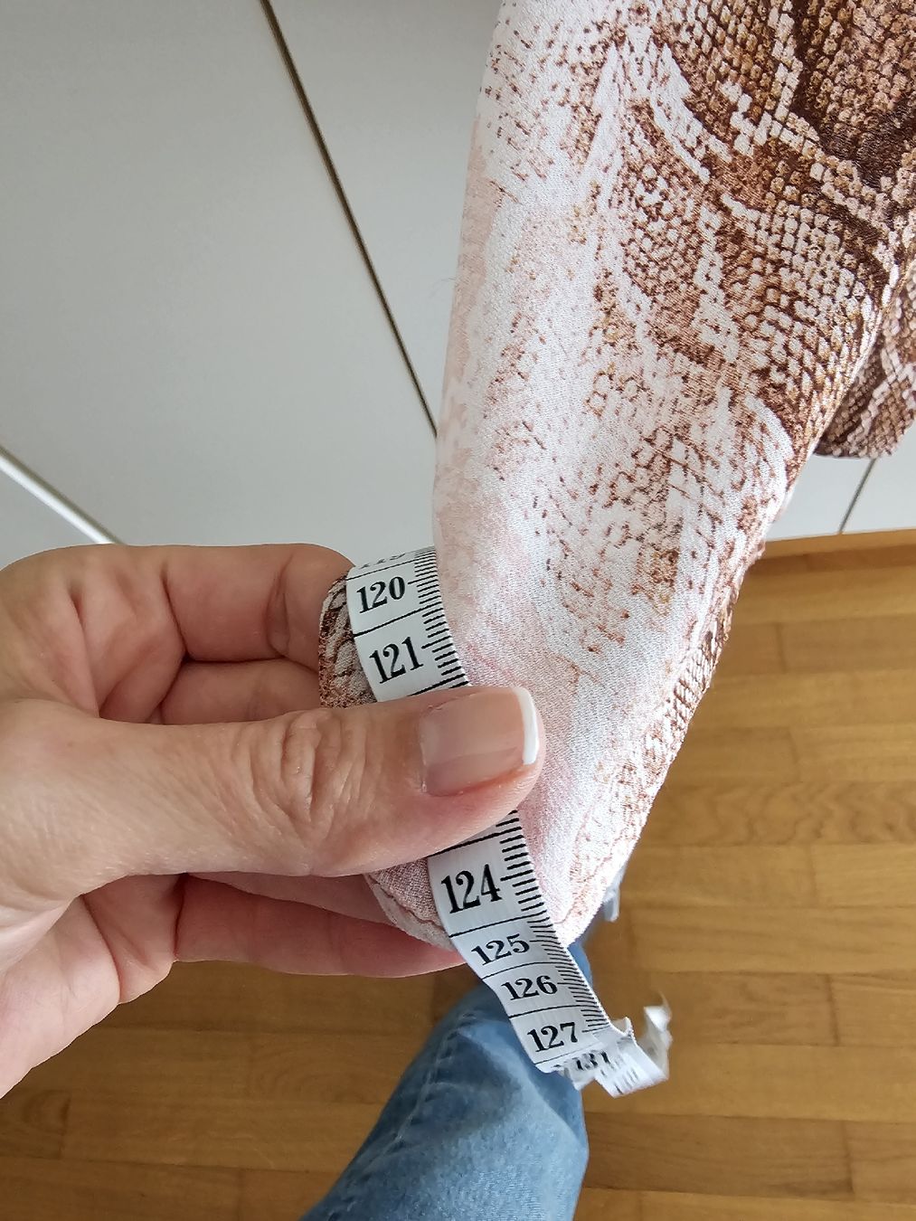 Massimo Dutti Vestiti: Massimo Dutti Snake Print Maxi Dress – Nuovo (secondo la descrizione) da Cologny venduto da Selin34 7
