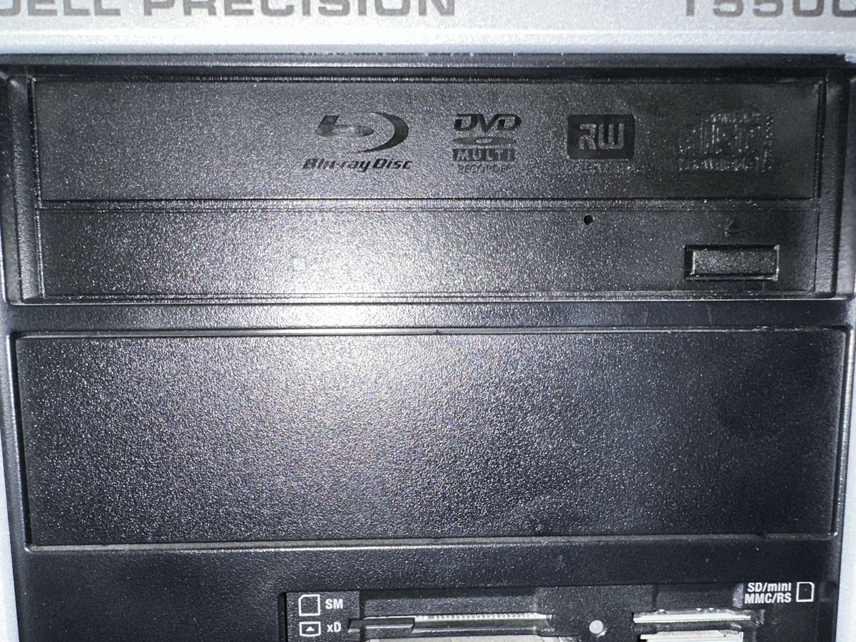 Dell PCs: Dell Precision T5500 PC with Keyboard & mouse - no hard disk – D'occasion à Pully par farzin 3