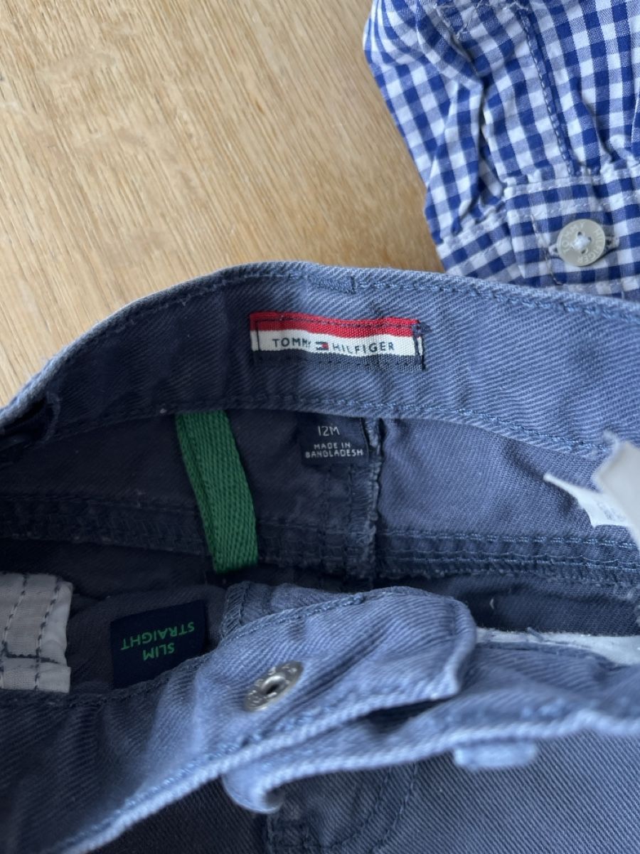 Tommy Hilfiger Lotti & Set di vestiti: Tommy Hilfiger Set, Gr. 12M, Top Zustand – Nuovo (secondo la descrizione) da Buchs SG venduto da Vrenilein 1