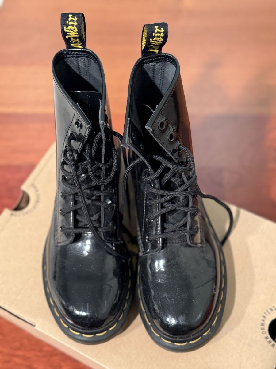 Dr. Martens Scarpe per ragazze: Dr. Martens boot Cuir verni size:37 – Nuovo (secondo la descrizione) da Lausanne venduto da Nat_Sha