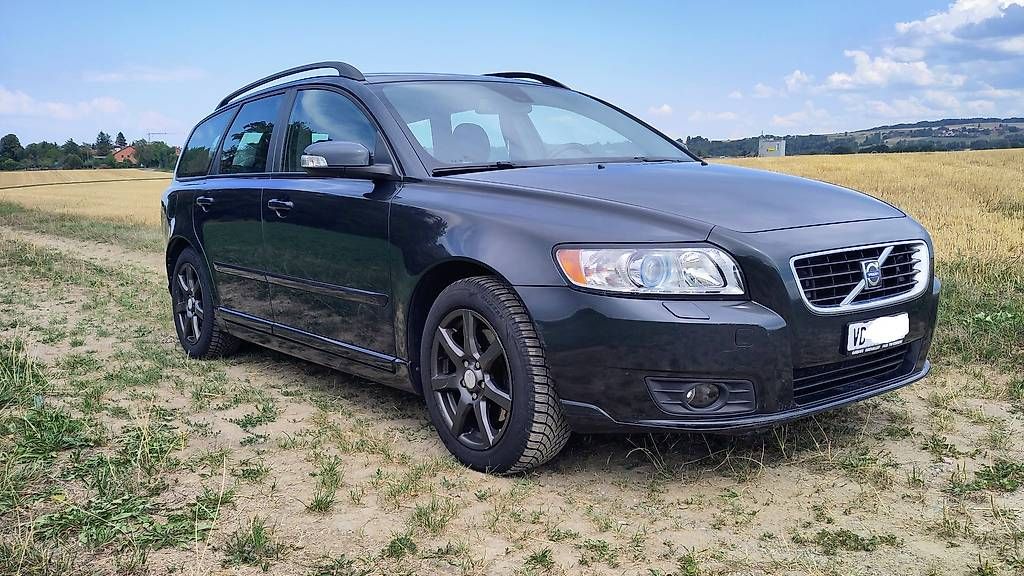 Volvo Autos: Volvo V50 2.4 – Gebraucht aus Peyres-Possens von A.Jaq 1