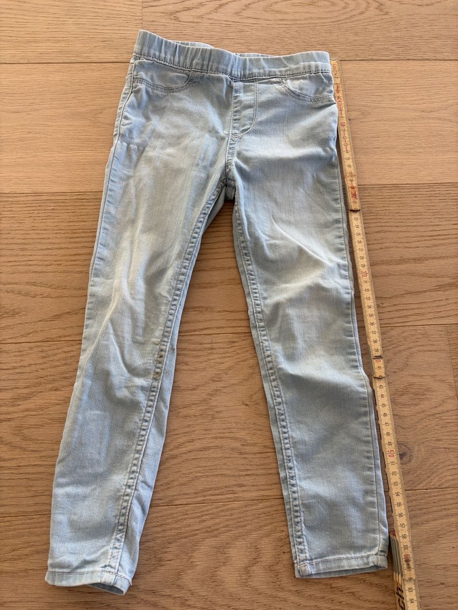 H&M Pantaloni: H&M Jeggings Gr. 110, hellblau, Pull-on Super Stretch – Usato da Affoltern am Albis venduto da TanGotan