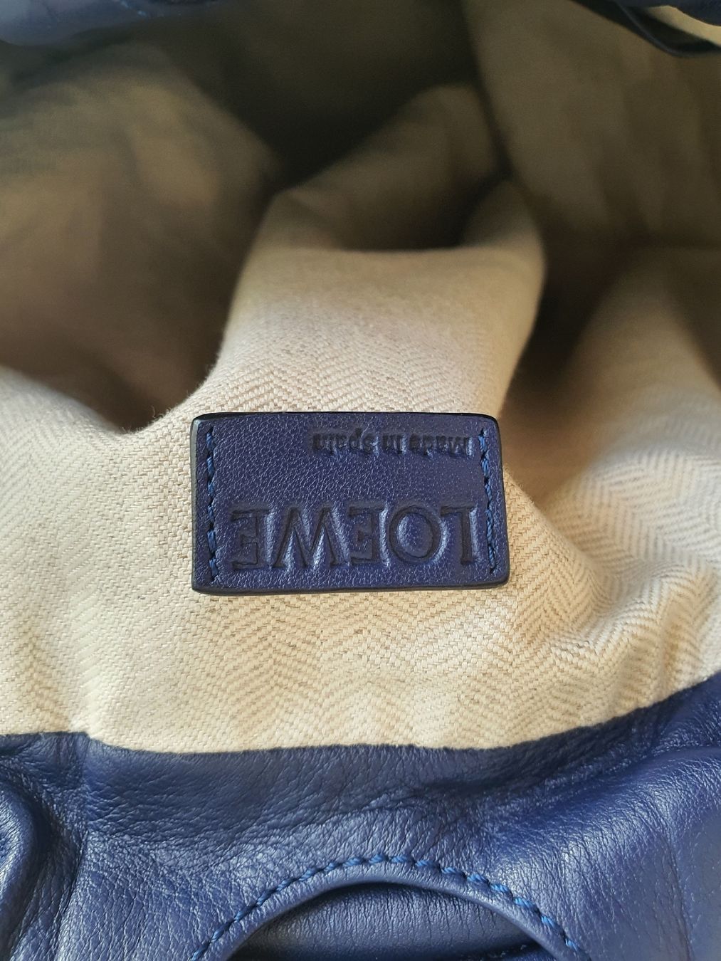 Loewe Borse: Loewe Backpack Leather Blue Used  – Nuovo (secondo la descrizione) da Genève venduto da gvokiii 6