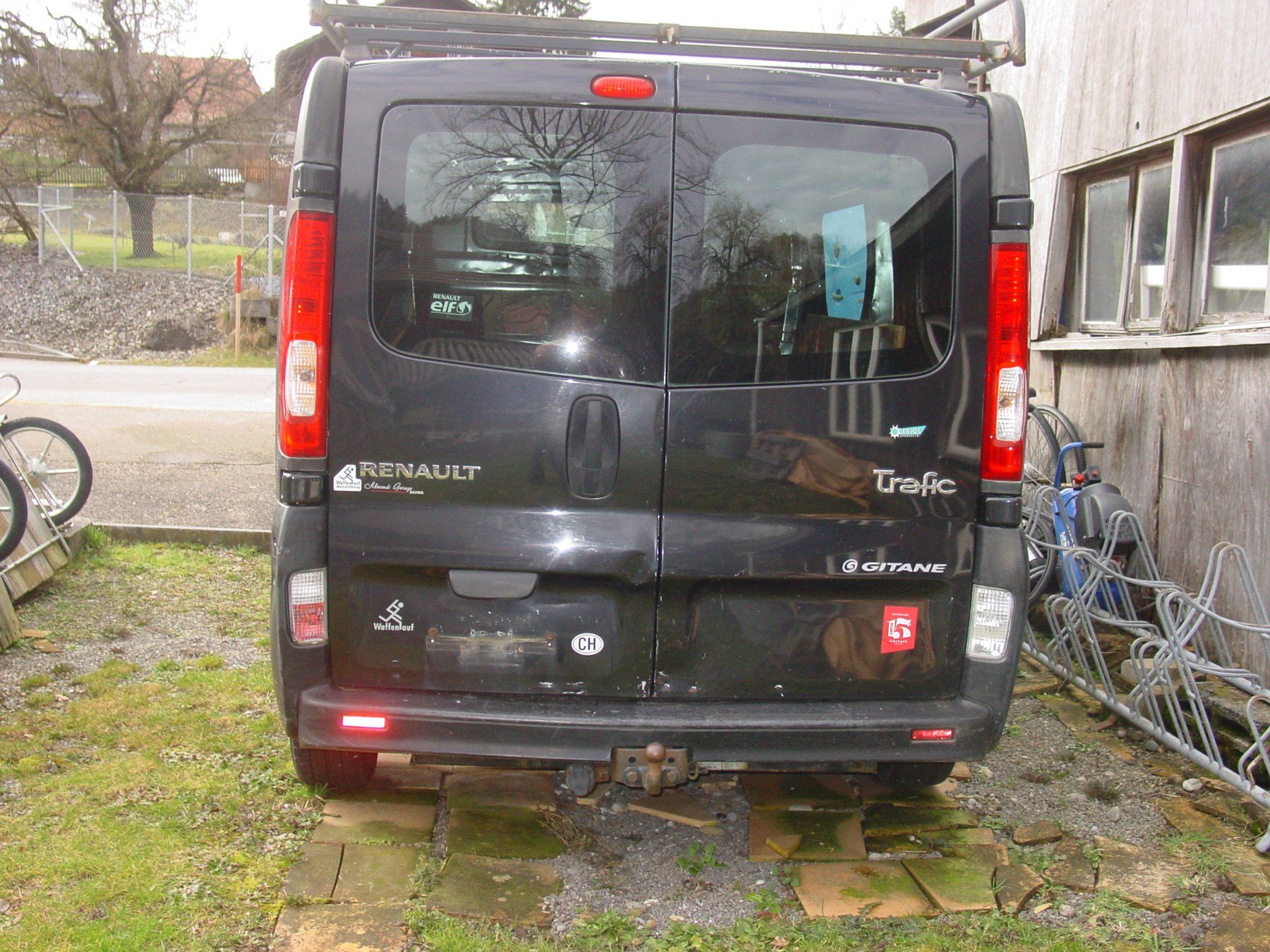 Renault Veicoli commerciali: Renault Trafic Kasten Transporter – Difettoso da Ursenbach venduto da rekruten-shop 1