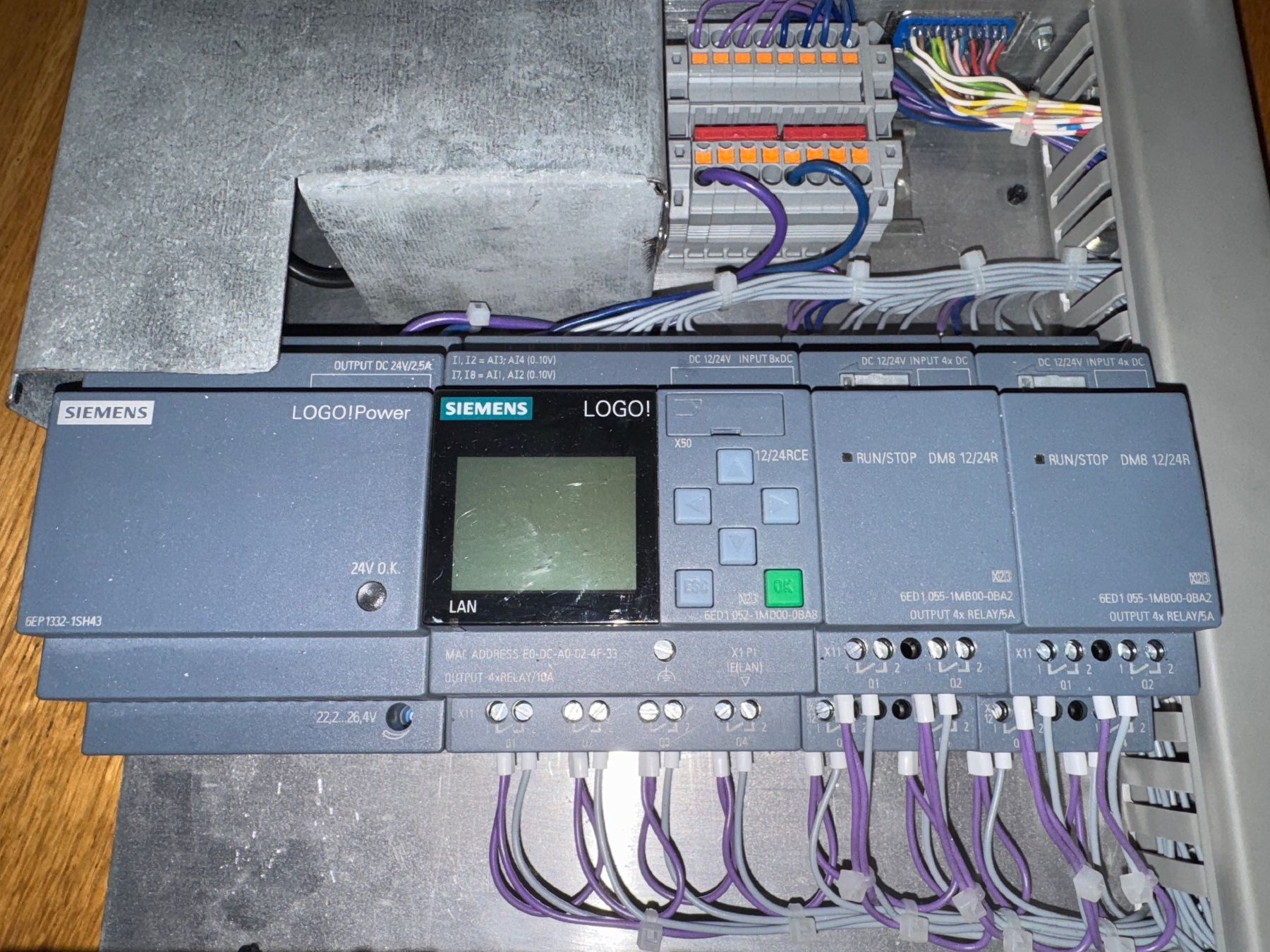 Siemens Componenti elettronici: Siemens LOGO! Station inkl 2 Zusatzmodule – Usato da Basel venduto da tobi.ca 4