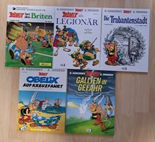 5x Asterix Bände mit blauem Kopfschnitt, Hardcover, Comic