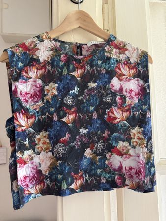 Sandro Paris floral top. Perfect for summer!