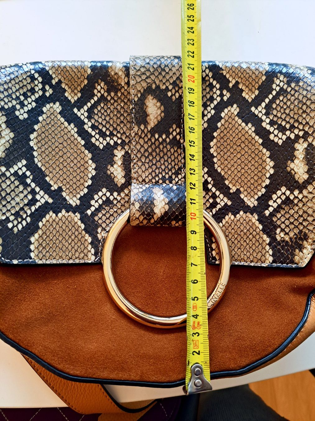 Coccinelle Borse da donna: COCCINELLE Schultertasche - Vintage – Usato da Winterthur venduto da Klaudi15 7