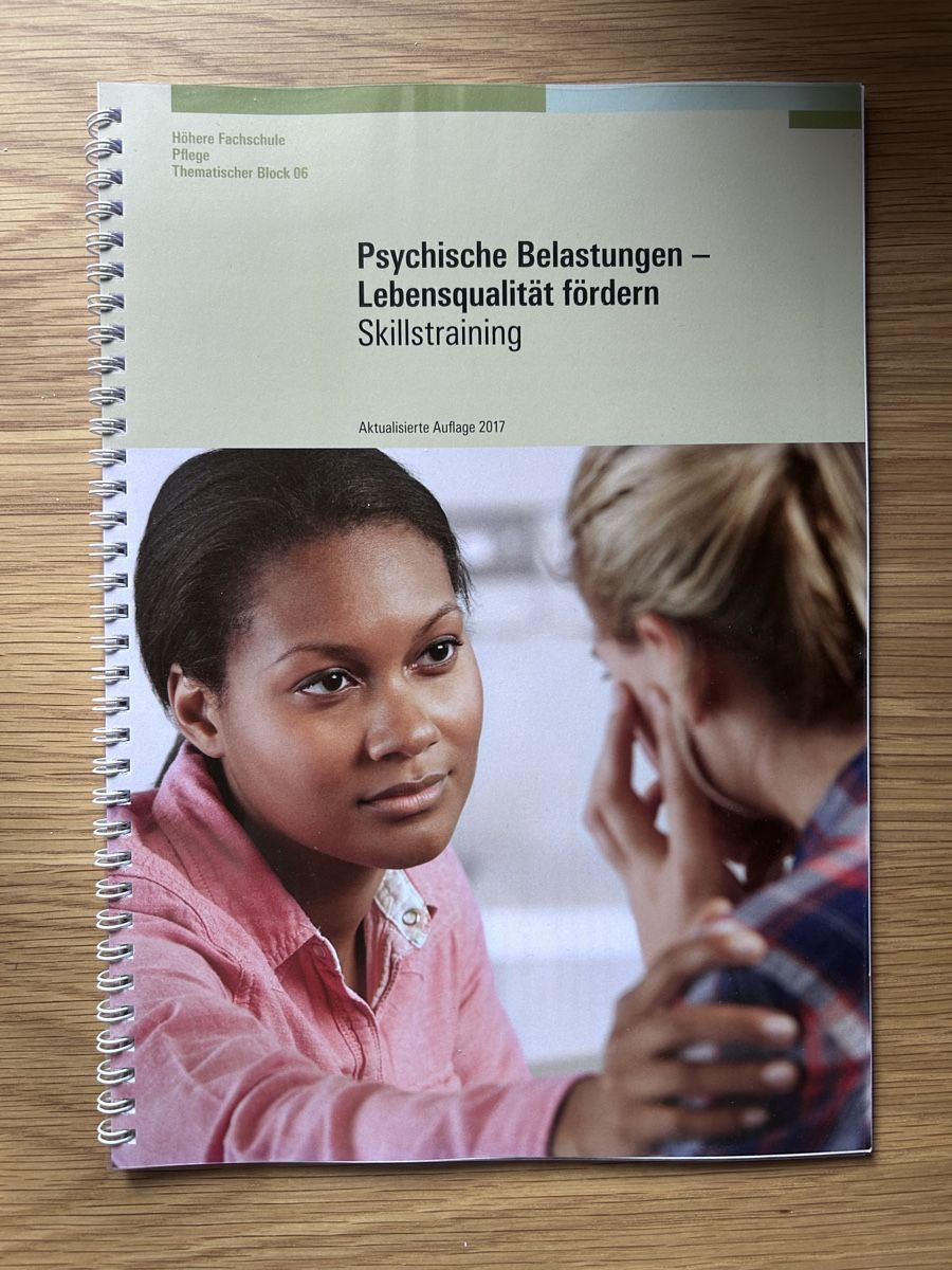 Libri: Höhere Fachschule Pflege Skillstraining Bücher – Nuovo (secondo la descrizione) da Ulisbach venduto da jul_2rpw 5