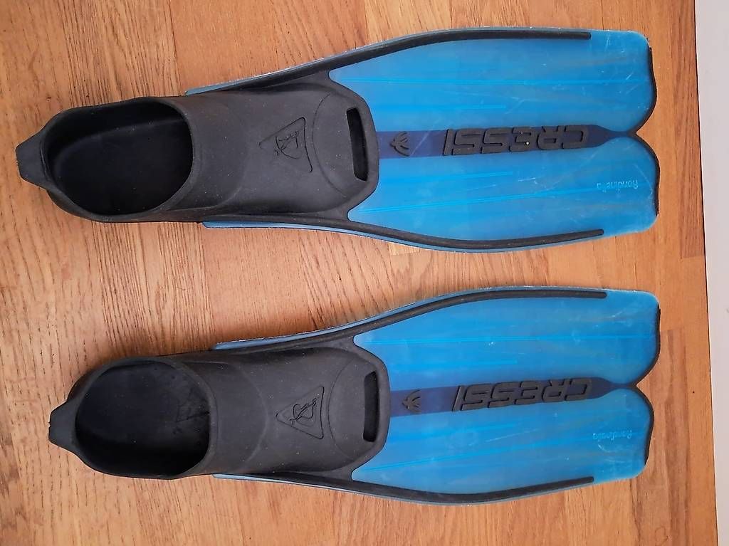 Pinne, Maschere & Boccagli: Schwimmflossen Grösse 33/34. – Usato da Luzern venduto da Noosi88