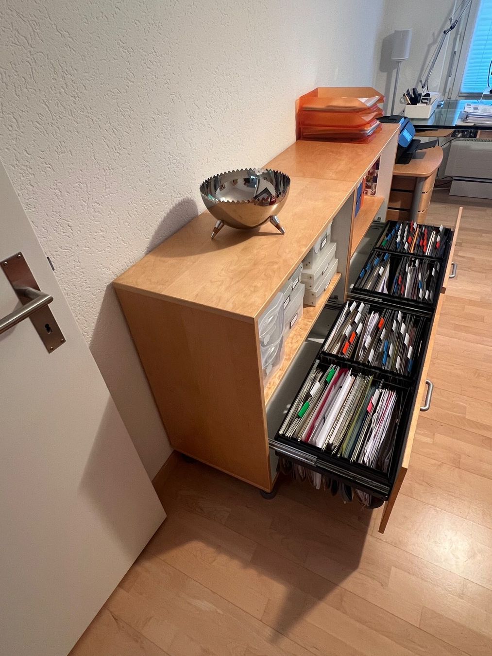 Armoires: Büromöbel Kombination, 6-teiliges Set – D'occasion à Thalwil par Chris0123 2