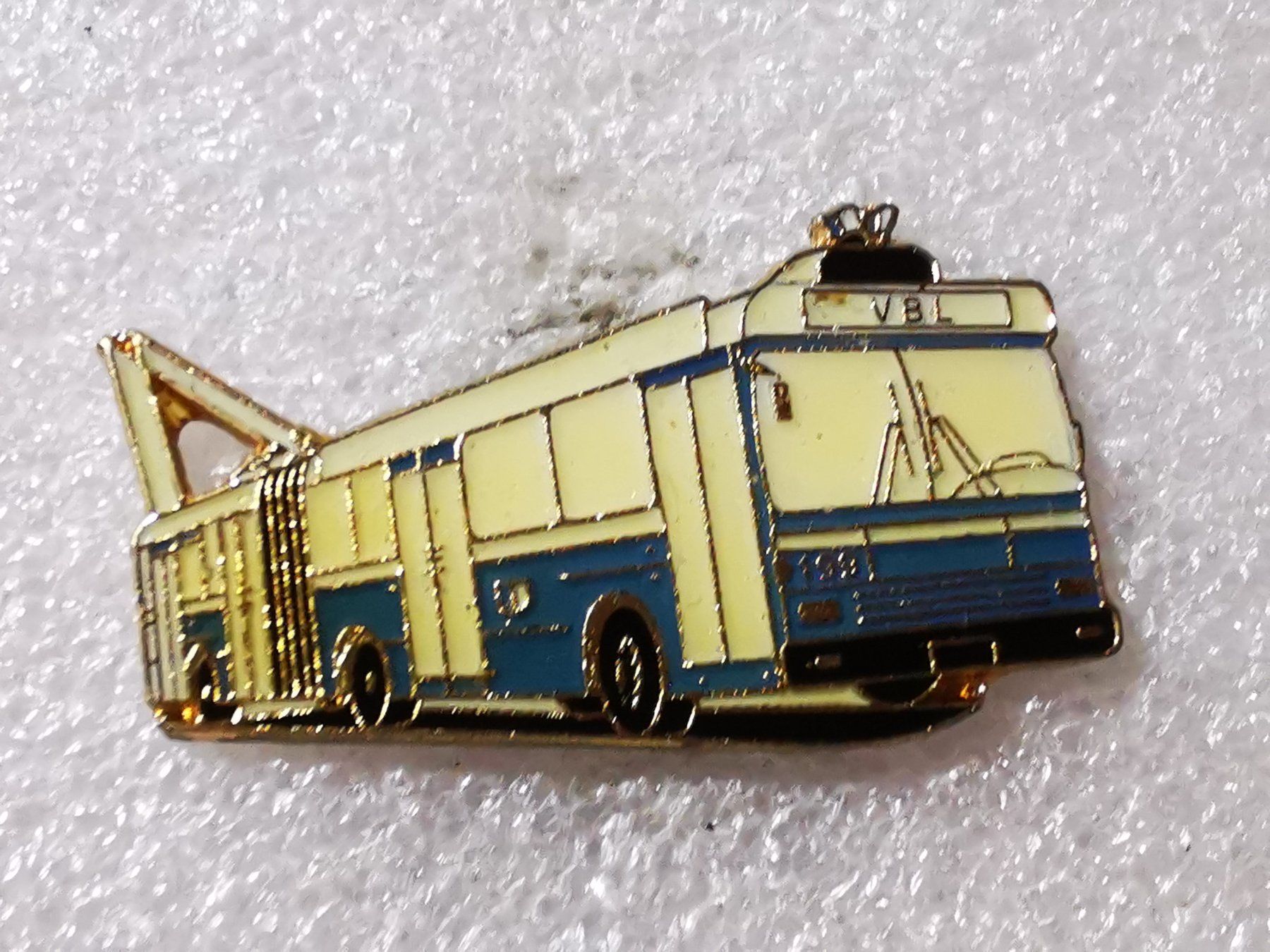Placchette & Badge: Ansteckpin 170: Bus VBL – Usato da Oppligen venduto da Pin-Fall-Shop