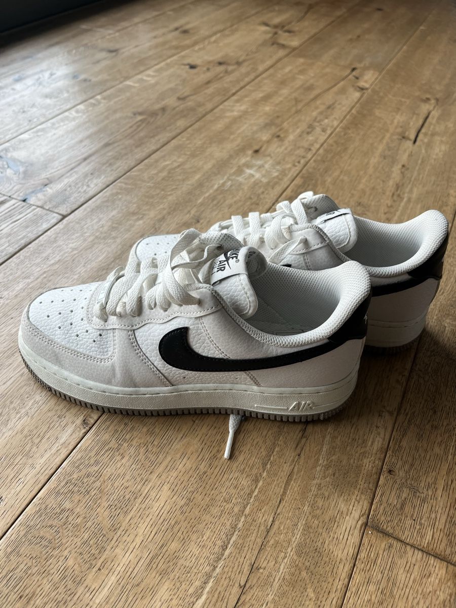 Nike Herrenschuhe: Nike Air Force, US 6,5 / 37,5 – Gebraucht aus Kollbrunn von Bruehlmann111