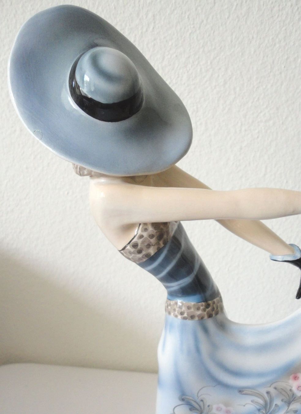 Tutte le decorazioni: Goldscheider Damenfigur "Noblesse" Keramik Repro – Usato da zürich venduto da parts5060 5